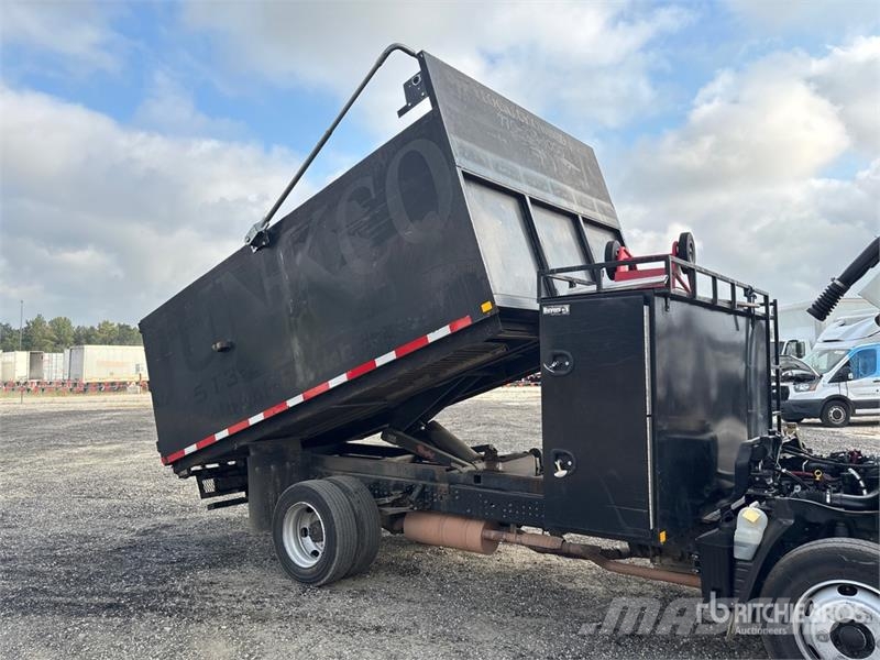 Mitsubishi 4x2 Dump Truck شاحنات قلابة