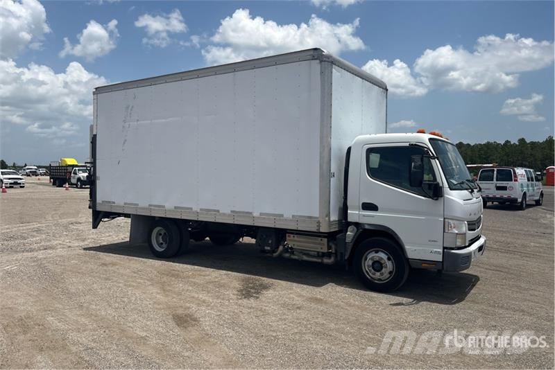 Mitsubishi Fuso FEC72S 4x2 Van Truck Furgons