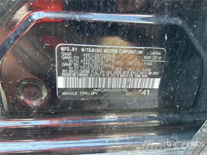 Mitsubishi Outlander PKWs