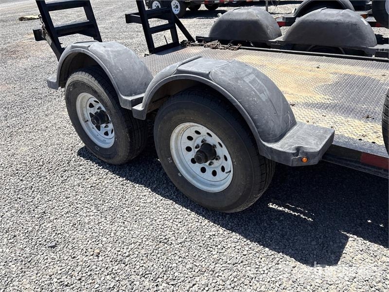 MMDI 10 ft T/A Equipment Trailer Remolques para transporte de vehículos