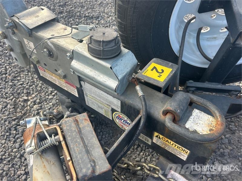 MMDI 410LPT 10 ft S/A Tilt Deck Trailer 低架裝載車