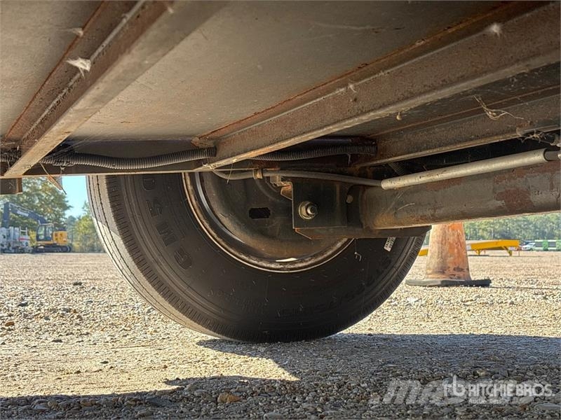 MMDI 410LPT 10 ft S/A Tilt Deck Trailer ローローダー