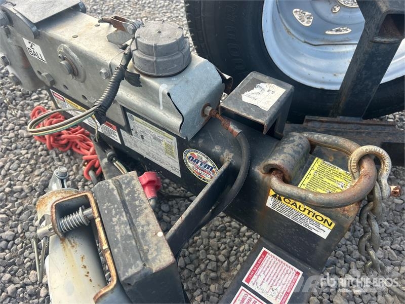 MMDI 410LPT 10 ft S/A Tilt Deck Trailer 低架裝載車