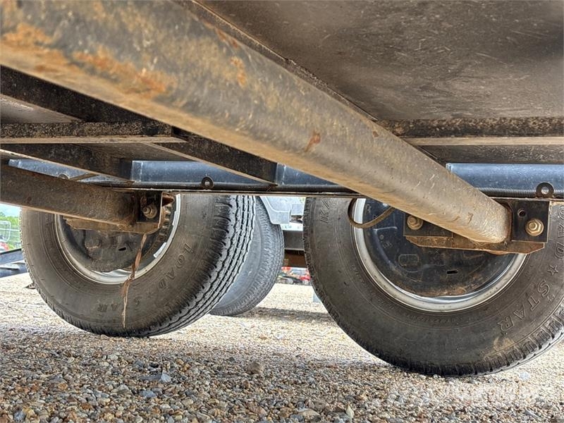 MMDI E510H 10 ft T/A Equipment Trailer Rimorchio per il trasporto di veicoli