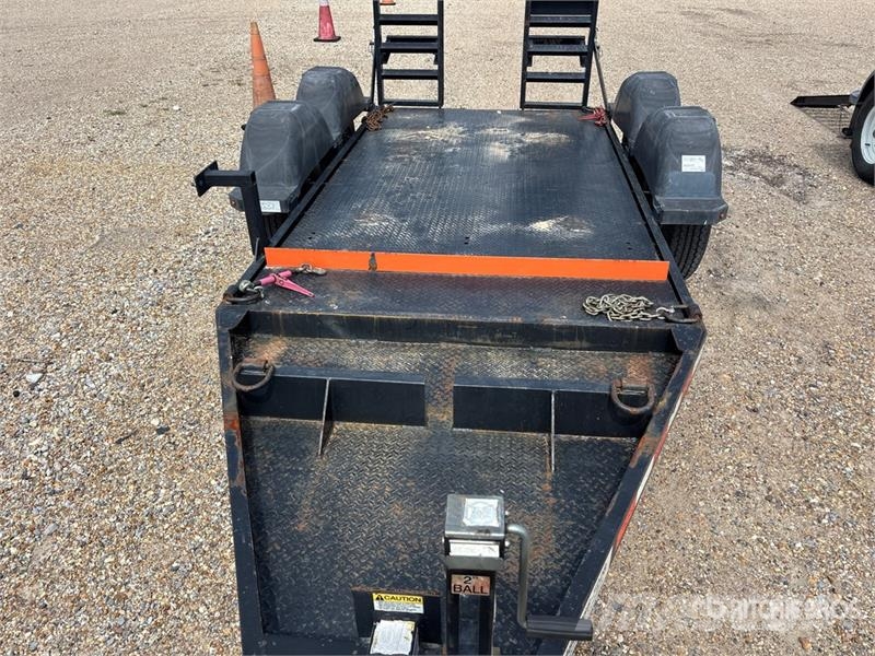 MMDI E510H 10 ft T/A Equipment Trailer Rimorchio per il trasporto di veicoli