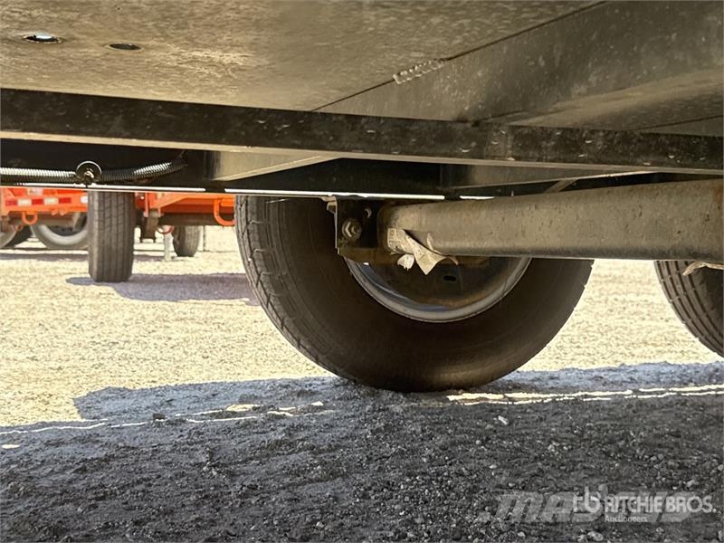 MMDI E510H T/A Equipment Trailer Auto pārvadāšanas treileri