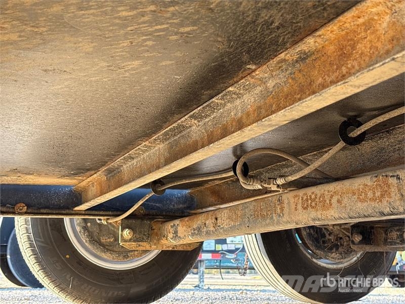 MMDI E614H 14 ft T/A Equipment Trailer Auto pārvadāšanas treileri