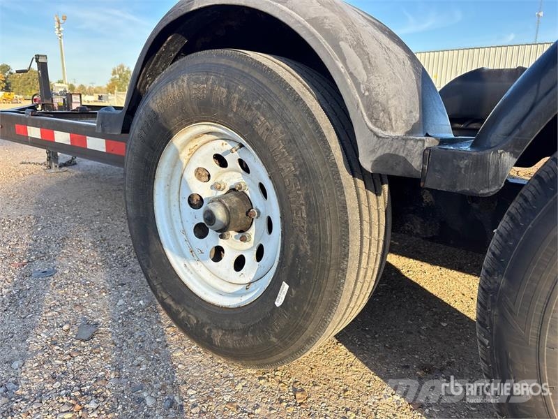 MMDI E614H 14 ft T/A Equipment Trailer Auto pārvadāšanas treileri