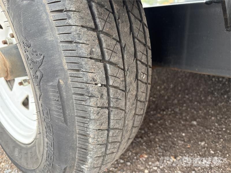 MMDI E614H 15 ft T/A Equipment Trailer Auto pārvadāšanas treileri