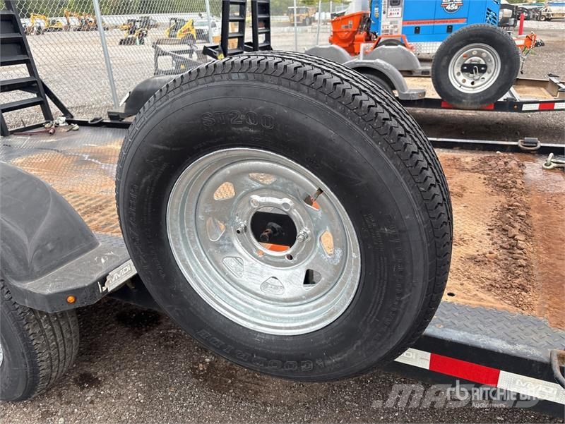 MMDI E614H 15 ft T/A Equipment Trailer Auto pārvadāšanas treileri