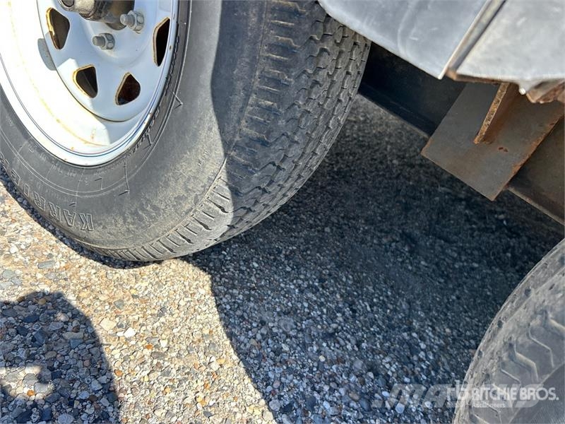 MMDI ME510RCMPH 10 ft T/A Equipment Trailer Rimorchio per il trasporto di veicoli