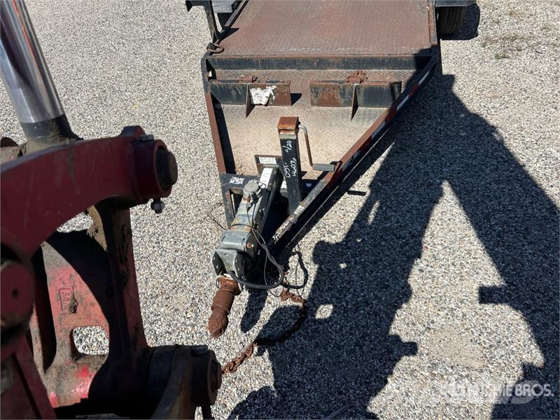 MMDI ME510RCMPH 10 ft T/A Equipment Trailer Rimorchio per il trasporto di veicoli