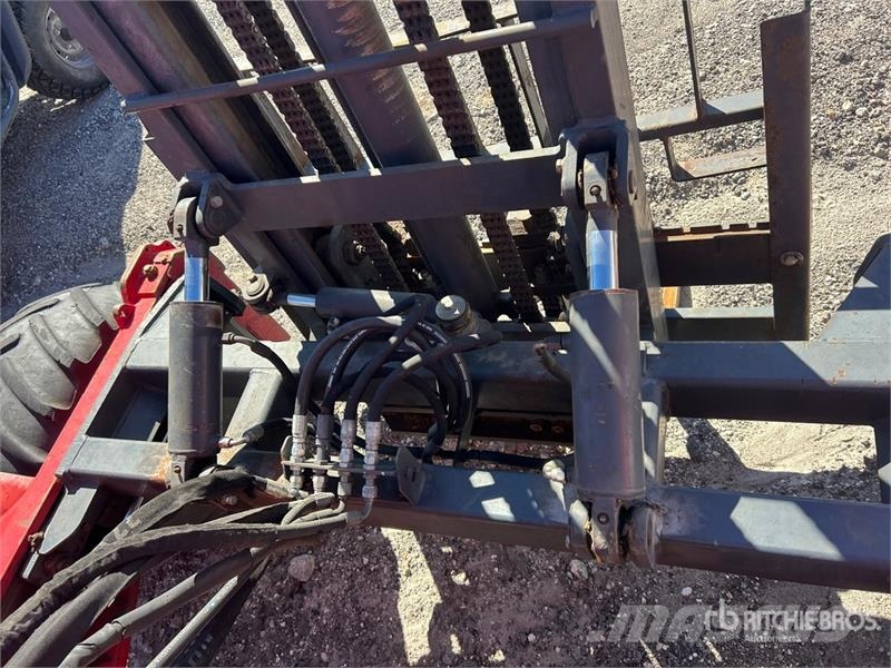 Moffet M55 5500 lb 3x3 Truck Mounted Forklift Medbringertruck