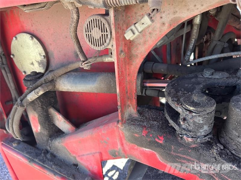 Moffet M55 5500 lb 3x3 Truck Mounted Forklift Medbringertruck