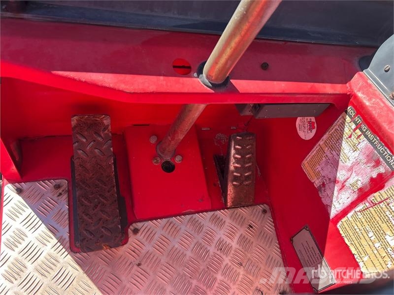 Moffet M55 5500 lb 3x3 Truck Mounted Forklift Medbringertruck