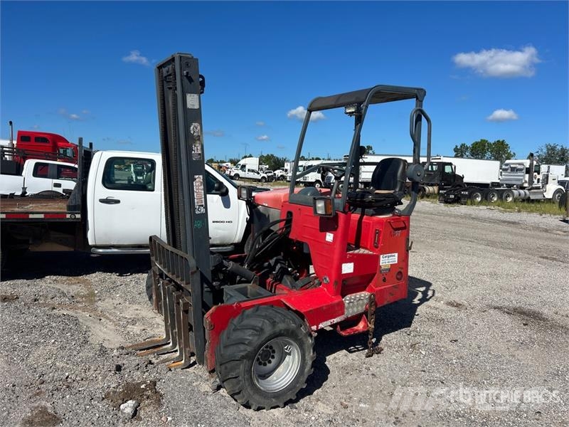 Moffet M55 5500 lb 3x3 Truck Mounted Forklift Medbringertruck