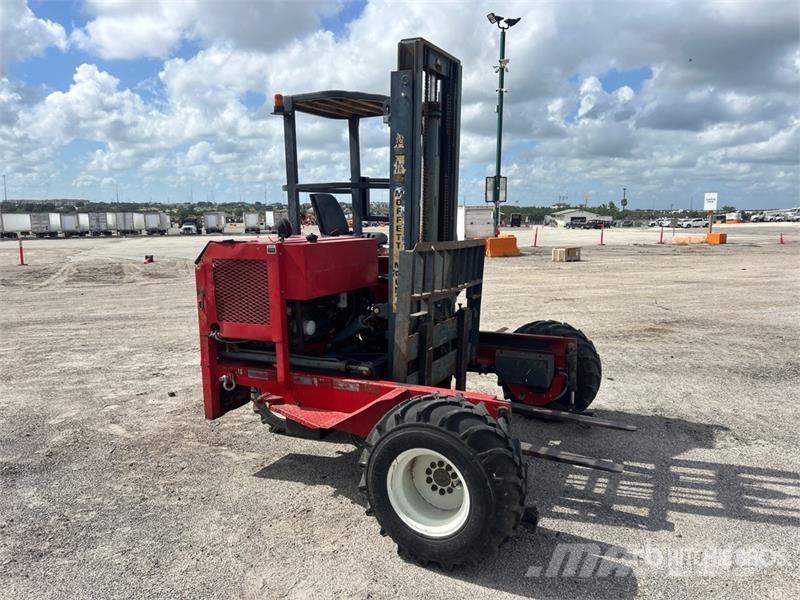 Moffett M5000 Teherautóra szerelt targonca