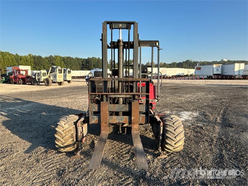 Moffett M5000 Empilhadores de montagem em camião
