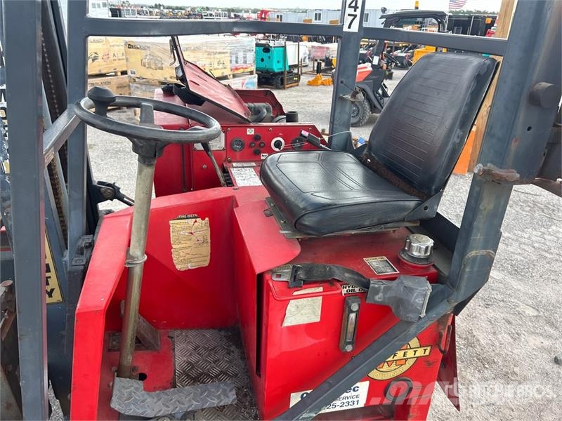 Moffett M5000 Teherautóra szerelt targonca
