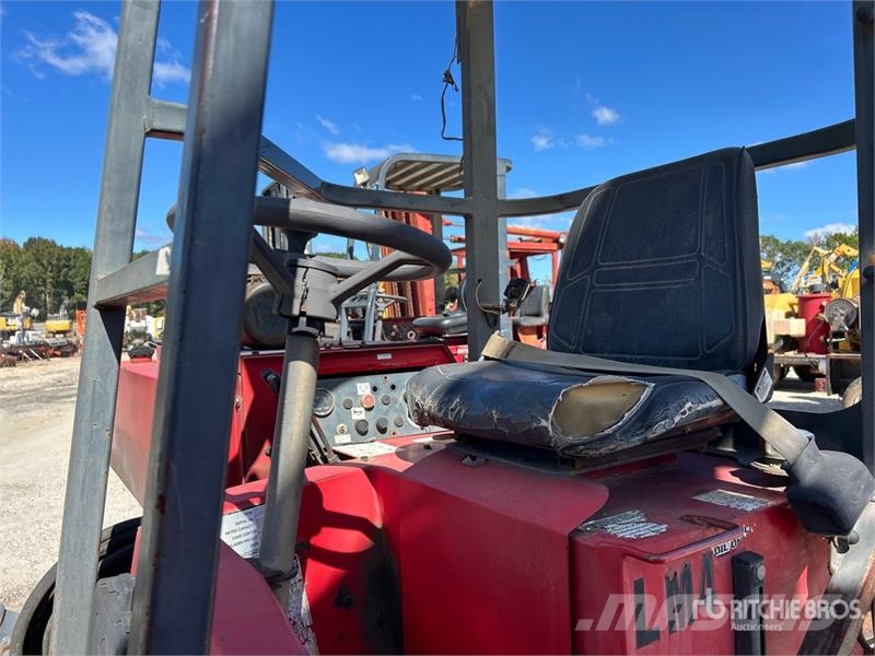 Moffett M5000 Empilhadores de montagem em camião