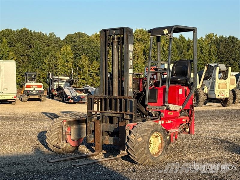 Moffett M5000 Empilhadores de montagem em camião