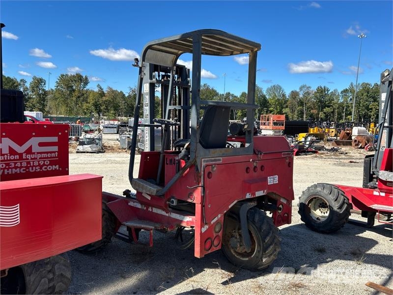 Moffett M5000 Empilhadores de montagem em camião