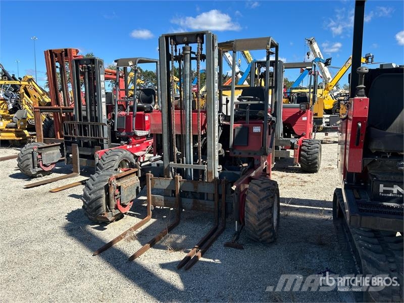 Moffett M5000 Empilhadores de montagem em camião