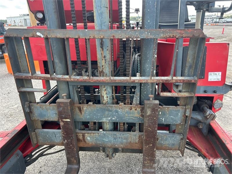 Moffett M5000 Teherautóra szerelt targonca
