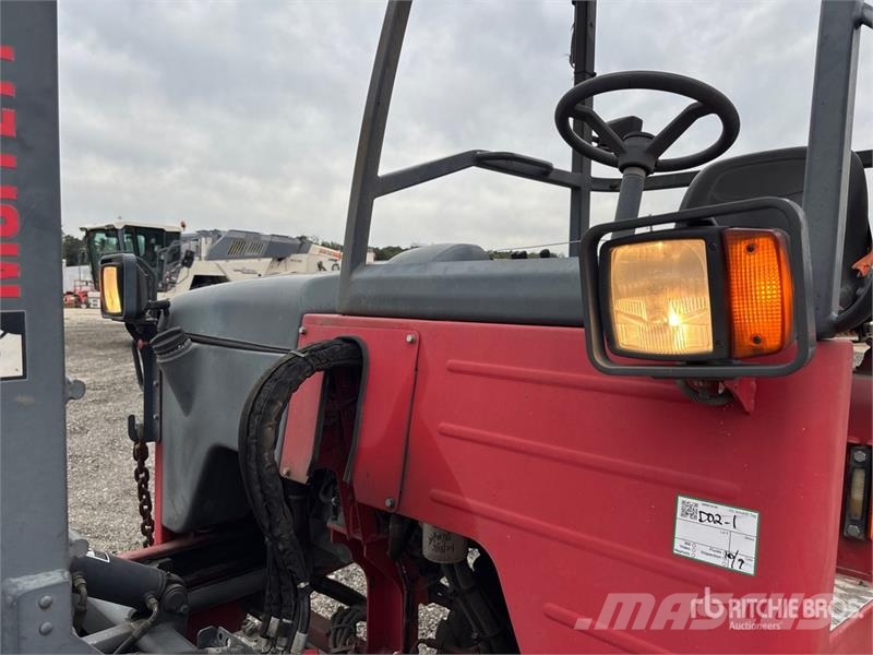 Moffett M55 Mobilni viljuškari