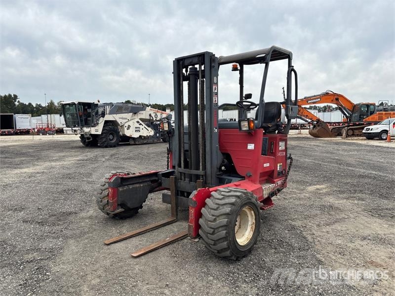 Moffett M55 Mobilni viljuškari