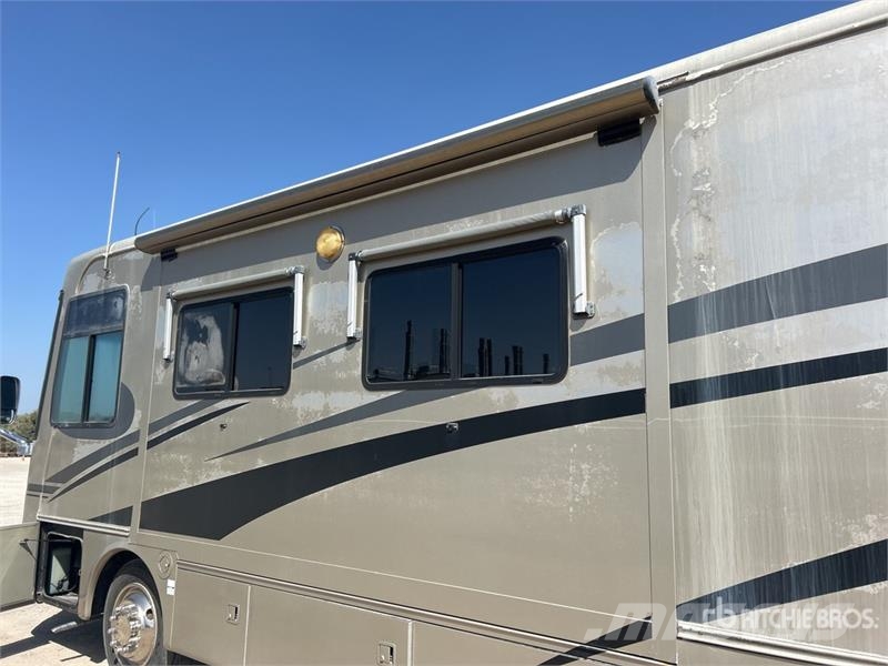  Monaco Motor Home Bobil og campingvogn