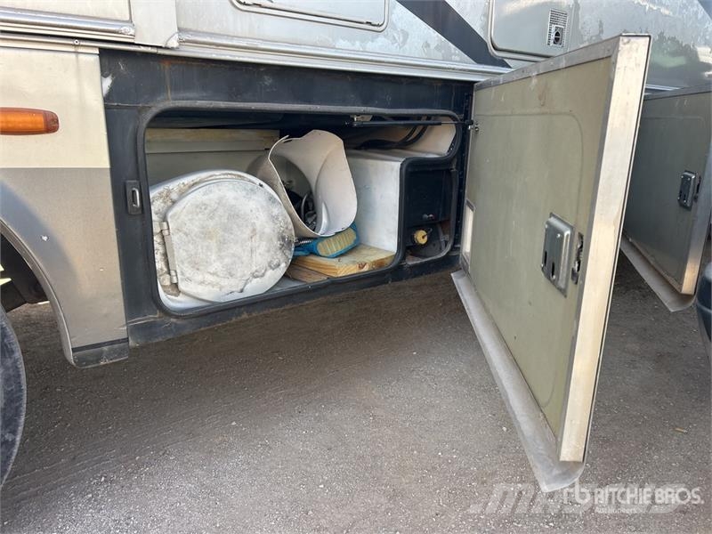  Monaco Motor Home Bobil og campingvogn