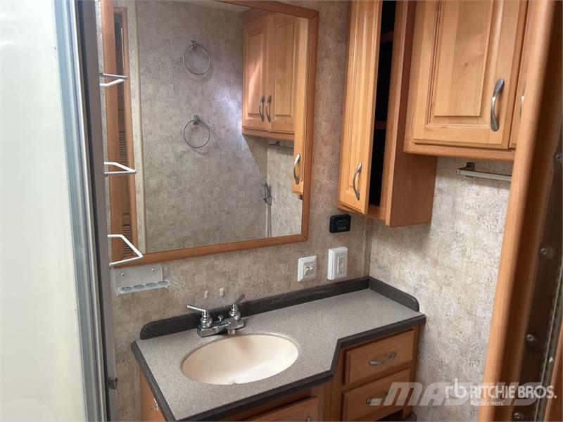  Monaco Motor Home Bobil og campingvogn