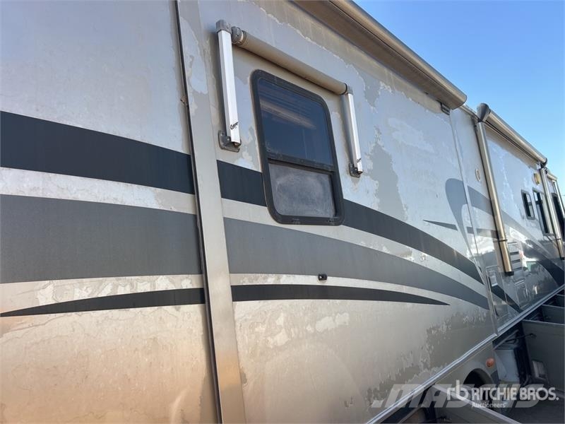  Monaco Motor Home Bobil og campingvogn