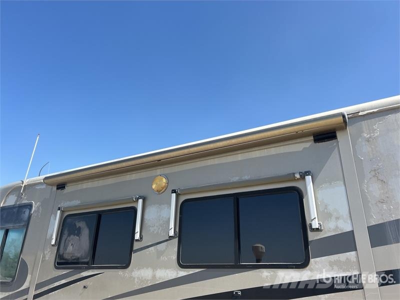  Monaco Motor Home Bobil og campingvogn