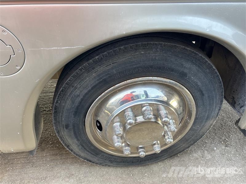  Monaco Motor Home Bobil og campingvogn