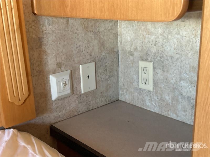  Monaco Motor Home Bobil og campingvogn