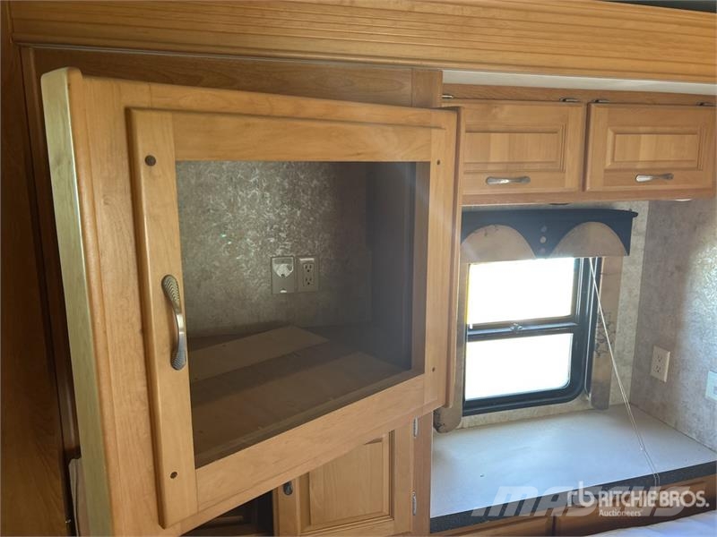  Monaco Motor Home Bobil og campingvogn