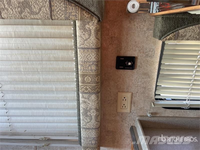 Monaco Motor Home Bobil og campingvogn