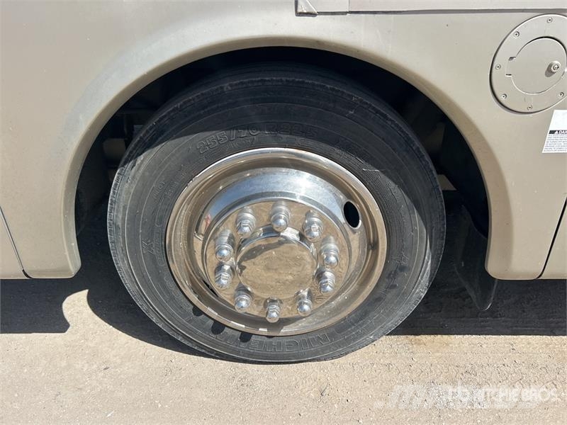  Monaco Motor Home Bobil og campingvogn