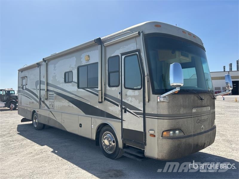  Monaco Motor Home Bobil og campingvogn