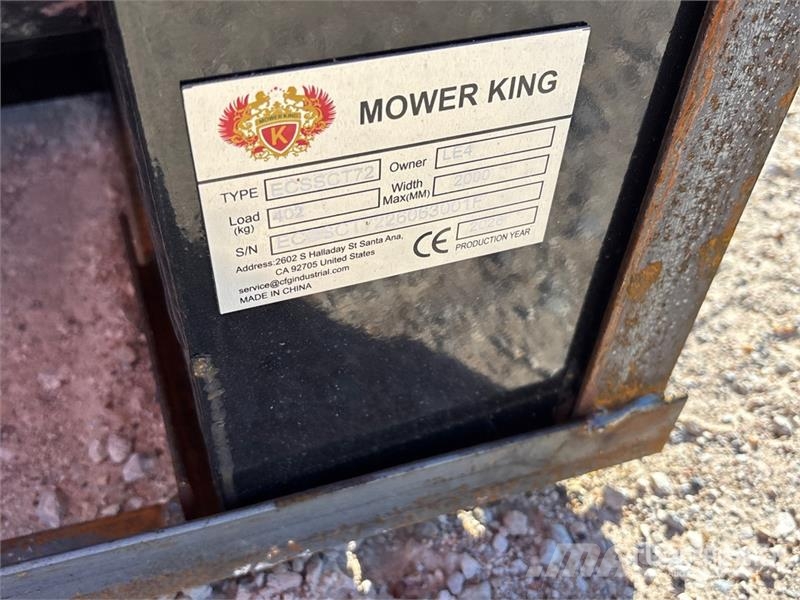 Mower King ECSSCT72 60 in Skid Steer Trencher (Unu Koparki łańcuchowe