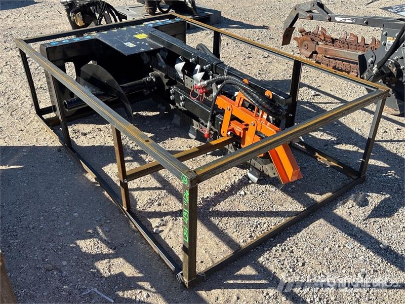 Mower King ECSSCT72 60 in Skid Steer Trencher (Unu Koparki łańcuchowe