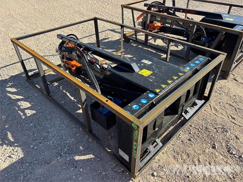Mower King ECSSCT72 60 in Skid Steer Trencher (Unu Koparki łańcuchowe