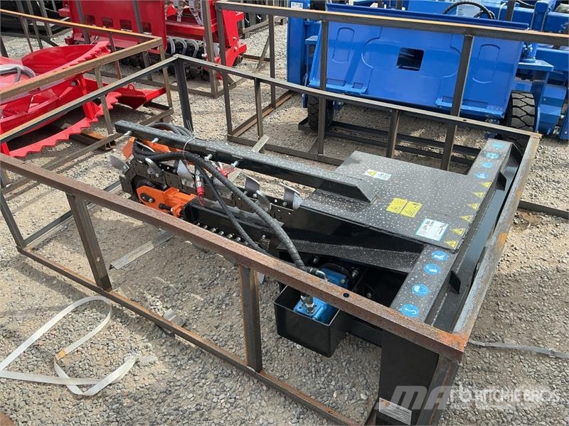 Mower King ECSSCT72 60 in Skid Steer Trencher (Unu Koparki łańcuchowe