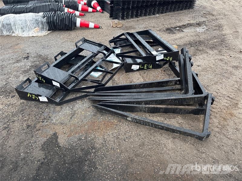  Mower King SA Qty of 4 Skid Steer Forks (Unused) フォーク