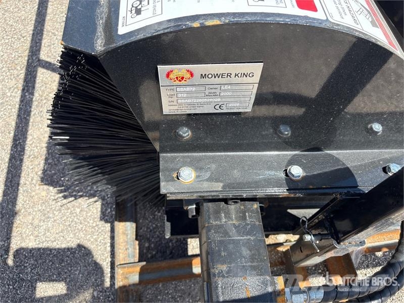 Mower King SSAB72 72 in Skid Steer Broom (Unused) 브러쉬