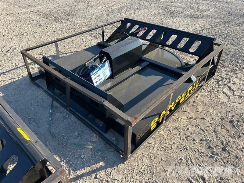 Mower King SSRC 72 in Skid Steer Brush Cutter (Unu Gezogene und selbstfahrende Mäher
