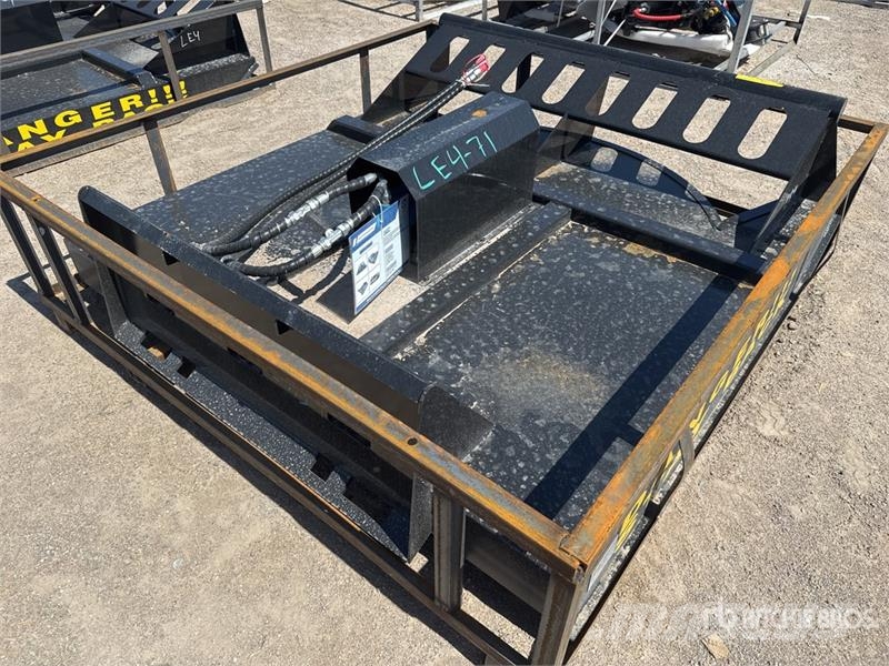 Mower King SSRC 77 in Skid Steer Brush Cutter (Unu Vontatott pázsitnyírók