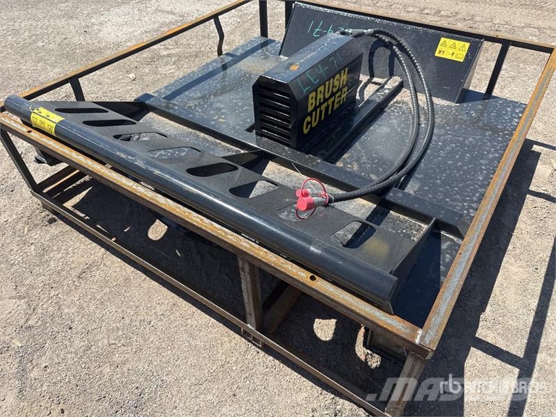 Mower King SSRC 77 in Skid Steer Brush Cutter (Unu Vontatott pázsitnyírók